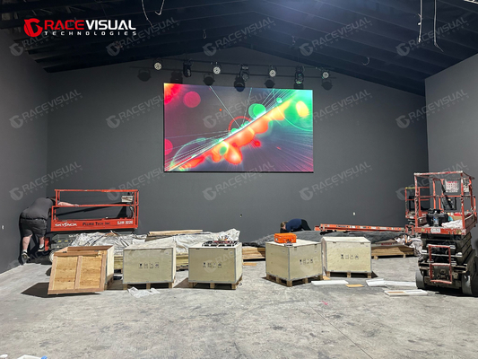 高リフレッシュレート 7680Hz 室内P2.5mm固定LEDディスプレイ 640×480mm壁掛けパネル
