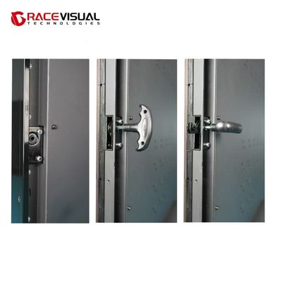 IPシリーズ 汎用 640x1920mm インダース LED ポスター 高リフレッシュレート&ワイヤレス制御