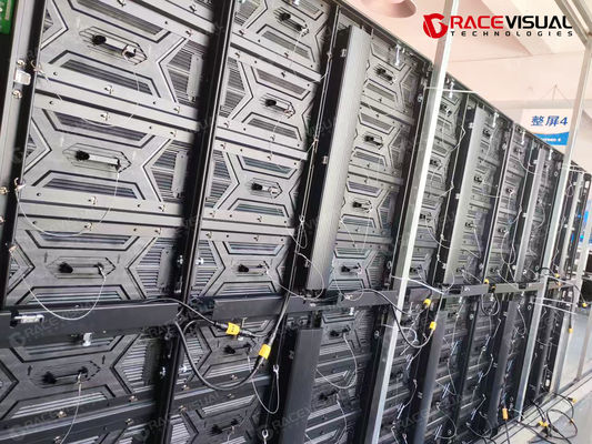 OEシリーズP3.9 プロフェッショナルアウトドアLEDディスプレイシステム - IP65保護,4000:1高コントラスト比とシームレススプリンクアプリケーションのための簡単なインストール