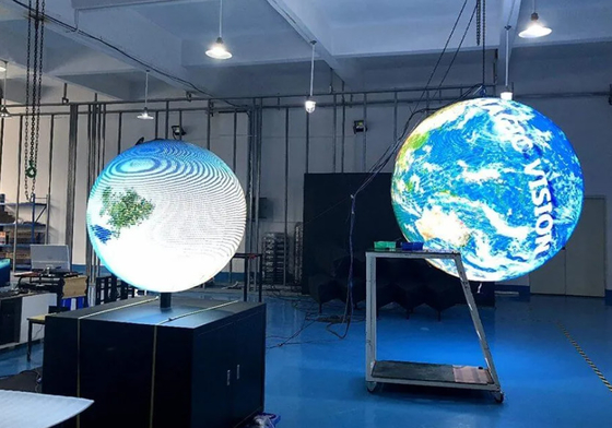 P2.5 P3 LED壁ディスプレイ 素晴らしい360°の視覚ディスプレイ